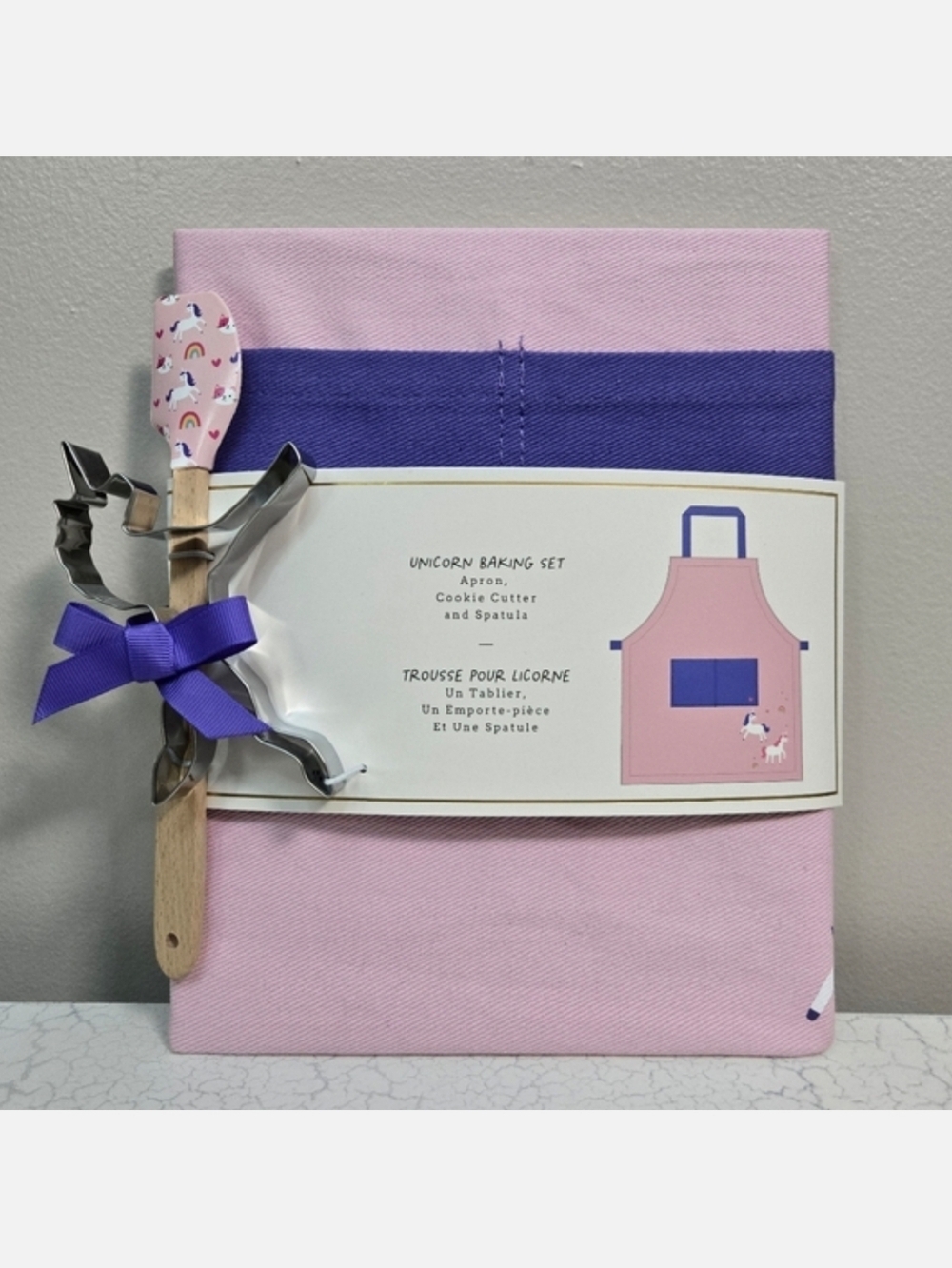 🦄Unicorn Baking Set W/ Apron, Spatula, &Cutter + 🆓️ 🌈Eraser Set ~ NWT